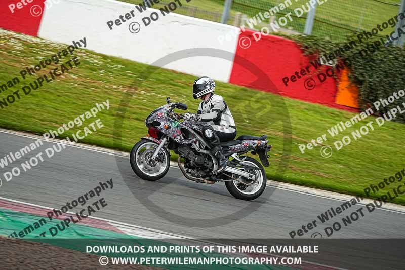 donington no limits trackday;donington park photographs;donington trackday photographs;no limits trackdays;peter wileman photography;trackday digital images;trackday photos